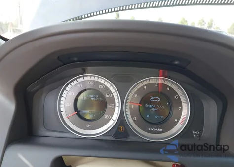 2013 Volvo Xc60 3.2 z USA, uszkodzony, nr VIN YV4940DL5D2372442